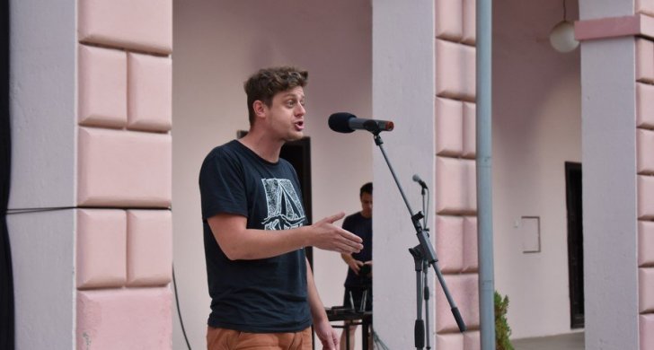 obnaženi slam poetry (12).jpg